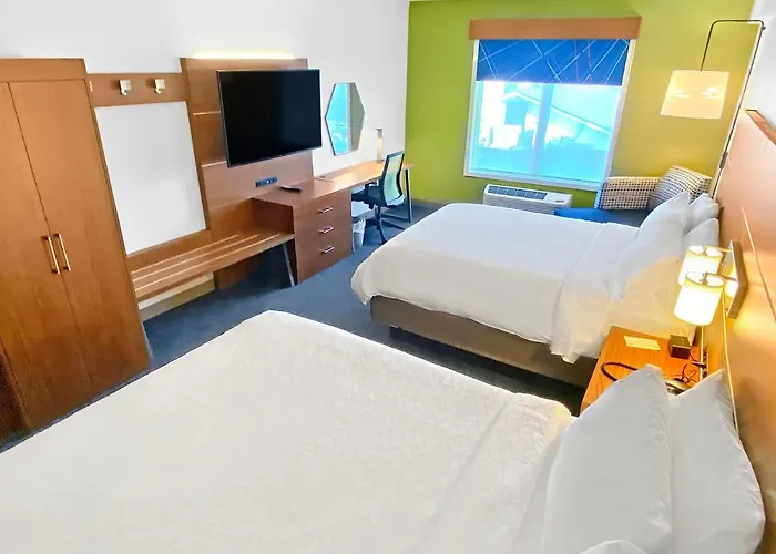 Holiday Inn Express & Suites - Dahlonega - University Area By Ihg
