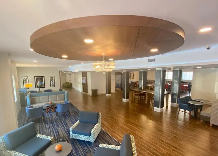 Holiday Inn Express & Suites - Dahlonega - University Area By Ihg