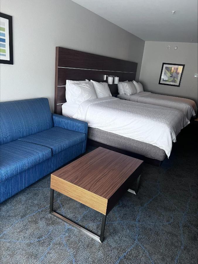 Holiday Express & - - University Area By Ihg Hotel 3*